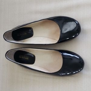 Kenneth Cole Reaction Patent Leather Flats 9.5